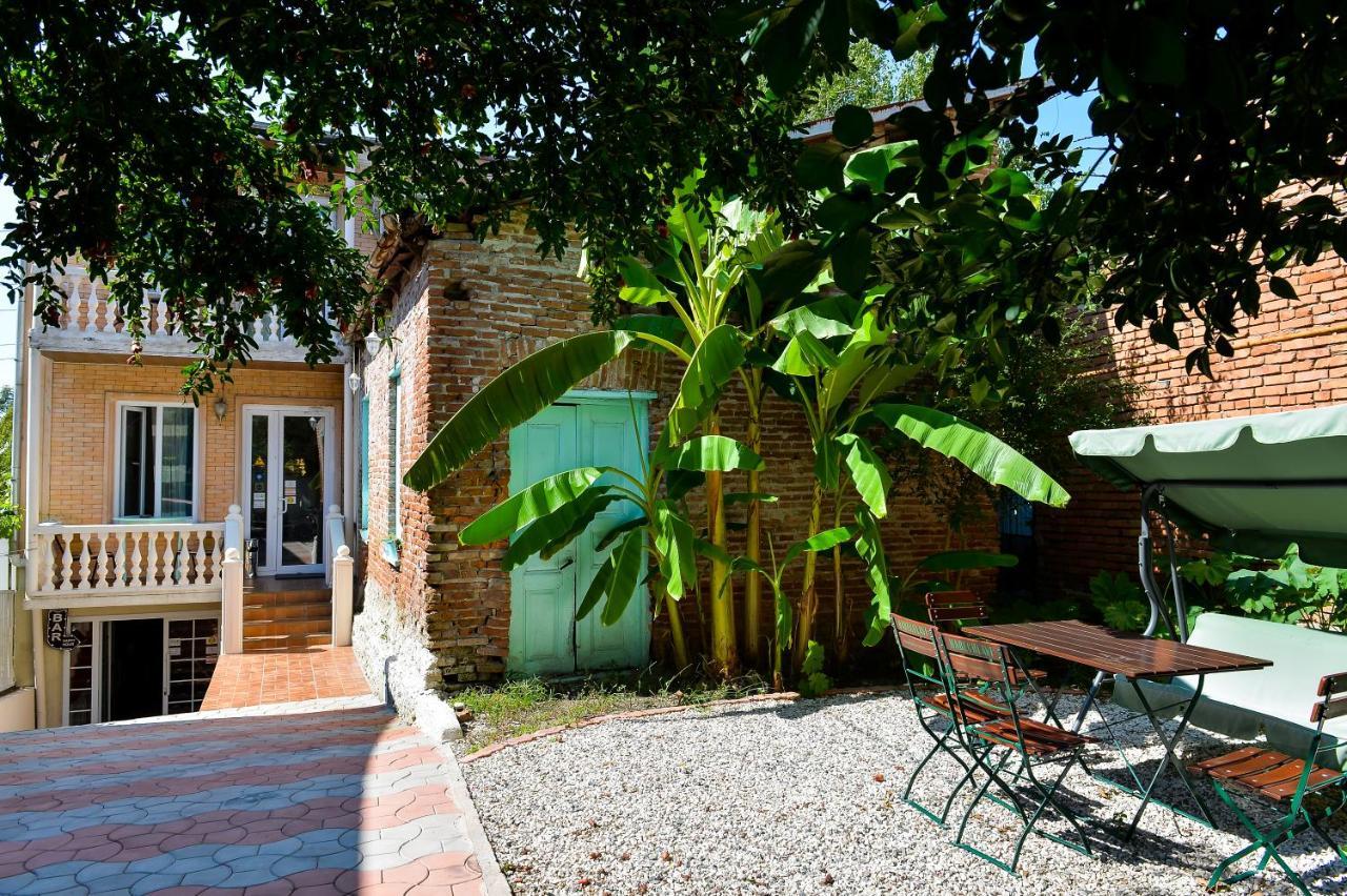 Sanapiro Hotel Kutaisi Exterior photo