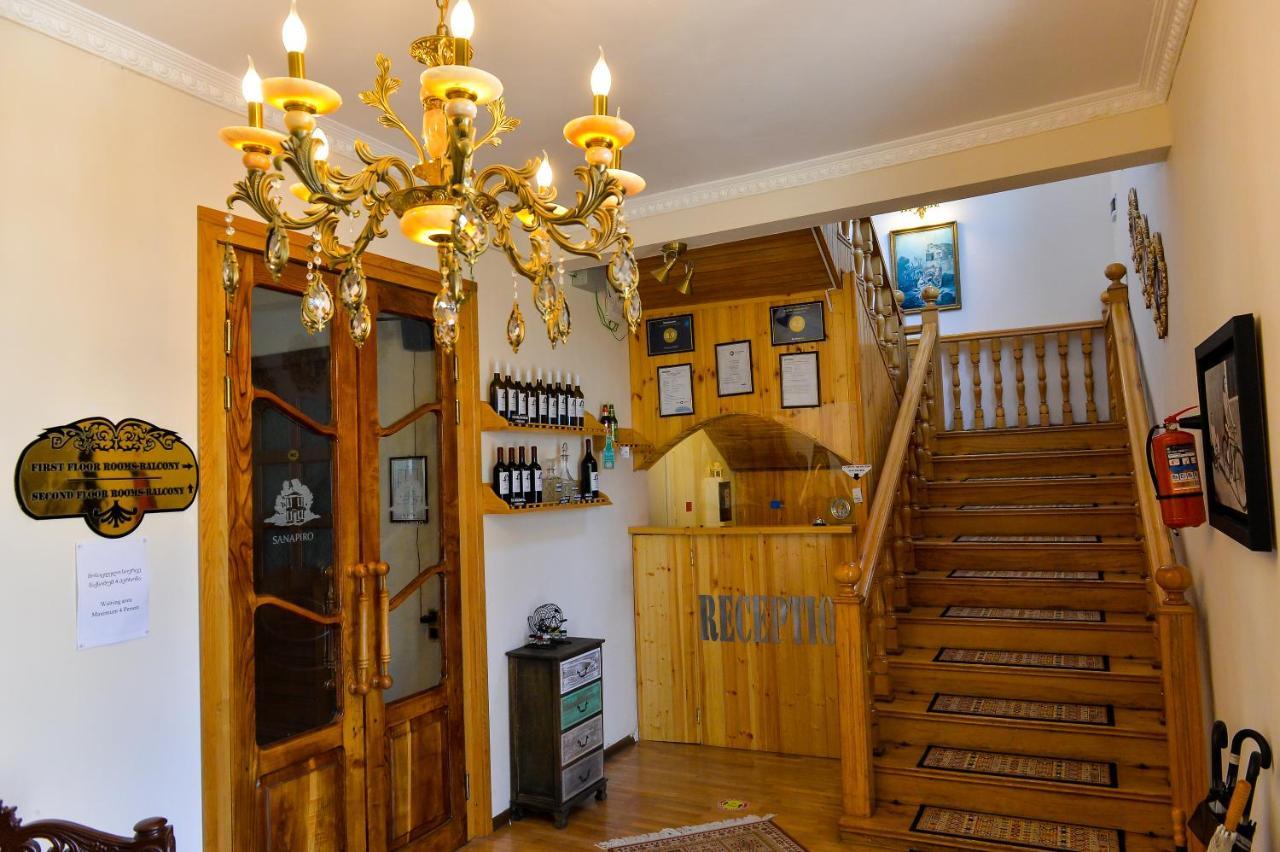 Sanapiro Hotel Kutaisi Exterior photo