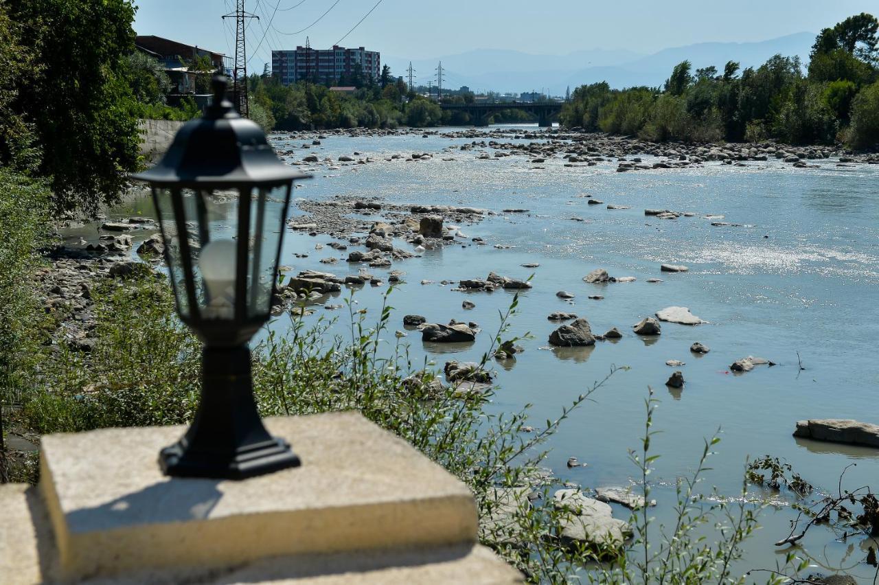Sanapiro Hotel Kutaisi Exterior photo